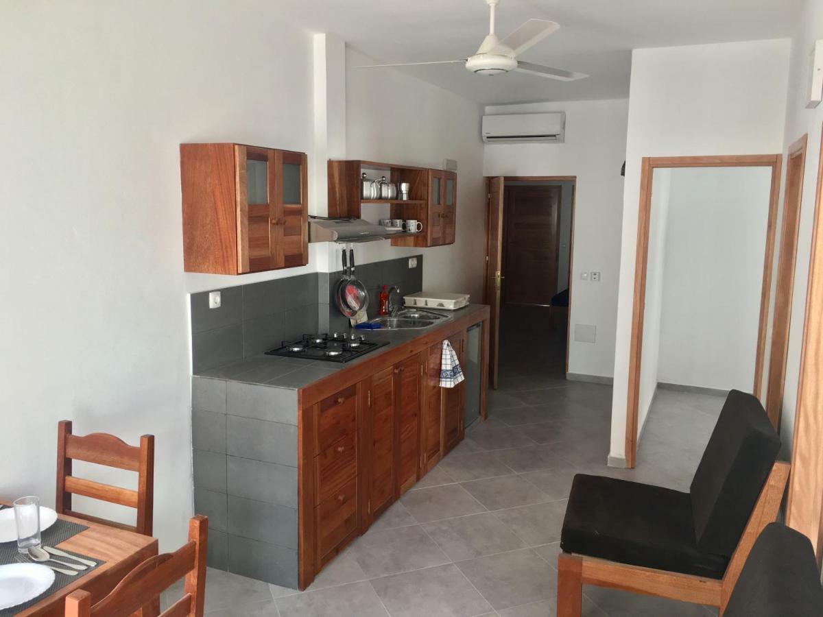 Surfzone Beachside Apartments Санта Мария Екстериор снимка