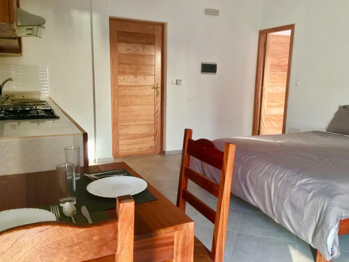 Surfzone Beachside Apartments Санта Мария Екстериор снимка