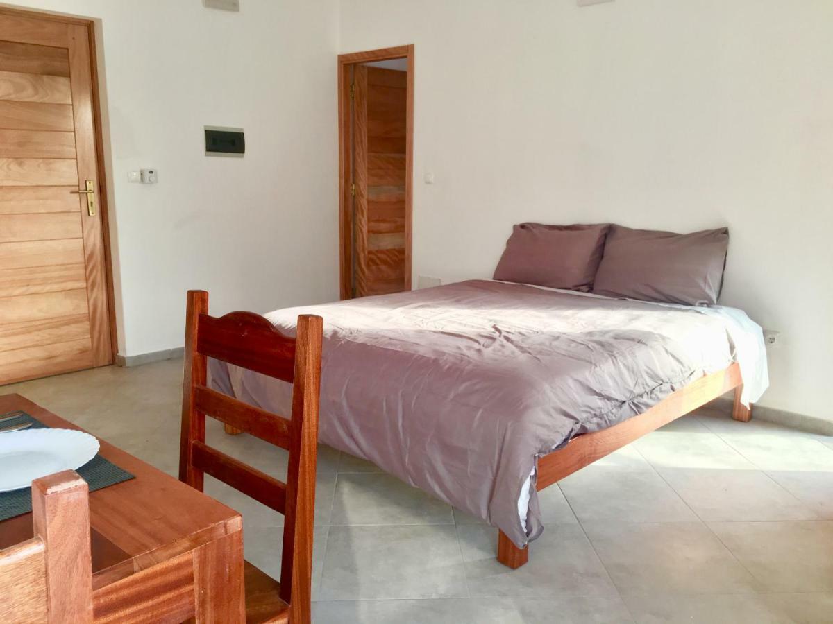 Surfzone Beachside Apartments Санта Мария Екстериор снимка